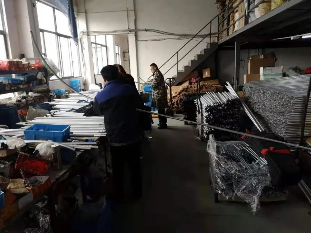 Poste de bandera de playa de aluminio plateado